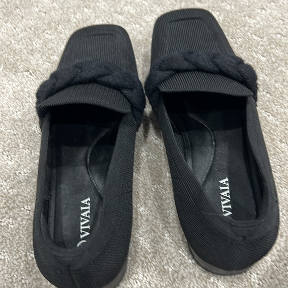 Vivaia square toe block heel loafer - pristine.  Size 9 - Picture 8 of 12